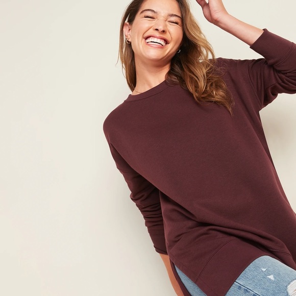 old navy oversized sweatshirt